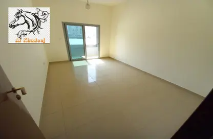 Apartment - 1 Bedroom - 1 Bathroom for rent in Ajman Creek Towers - Al Rashidiya 1 - Al Rashidiya - Ajman