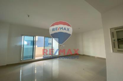 Apartment - 3 Bedrooms - 4 Bathrooms for sale in Tower 35 - Al Reef Downtown - Al Reef - Abu Dhabi