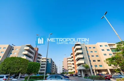 Apartment - 1 Bathroom for sale in Tower 24 - Al Reef Downtown - Al Reef - Abu Dhabi