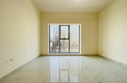 Apartment - 2 Bedrooms - 3 Bathrooms for rent in Titanium Tower - Al Karama - Dubai