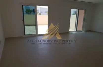 Villa - 3 Bedrooms - 4 Bathrooms for sale in Amaranta - Villanova - Dubai Land - Dubai