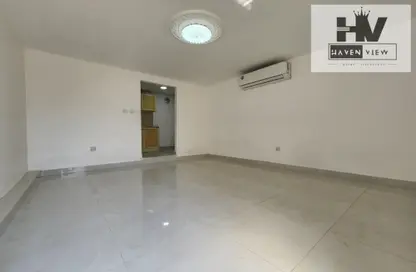 Apartment - 1 Bathroom for rent in Al Maqtaa Tower 1 - Hadbat Al Zafranah - Muroor Area - Abu Dhabi