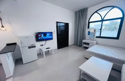 Apartment - Studio - 1 Bathroom for rent in Al Maqtaa - Abu Dhabi