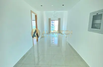 Apartment - 1 Bedroom - 2 Bathrooms for rent in The Square Tower - Jumeirah Village Circle - Dubai