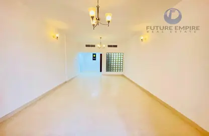 Apartment - 2 Bedrooms - 2 Bathrooms for rent in White Swan Building - Sheikh Zayed Road - Dubai