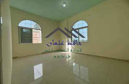 Apartment - 2 Bedrooms - 1 Bathroom for rent in Al Mushrif - Abu Dhabi