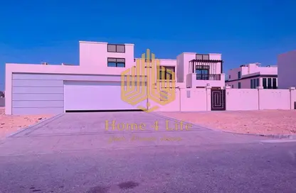 Villa - 5 Bedrooms - 7 Bathrooms for rent in Madinat Al Riyad - Abu Dhabi