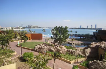 Apartment - 1 Bedroom - 2 Bathrooms for rent in Ruby - Tiara Residences - Palm Jumeirah - Dubai