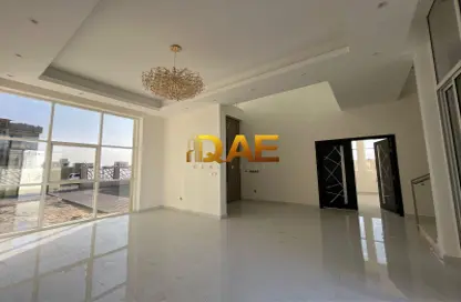 Villa - 6 Bedrooms - 6 Bathrooms for rent in Al Aweer 1 - Al Aweer - Dubai