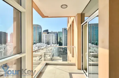 Apartment - 3 Bedrooms - 4 Bathrooms for rent in United Square - Al Khalidiya - Abu Dhabi