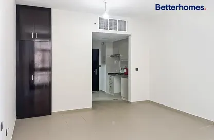 Apartment - 1 Bathroom for rent in Oasis Residence - Barsha Heights (Tecom) - Dubai