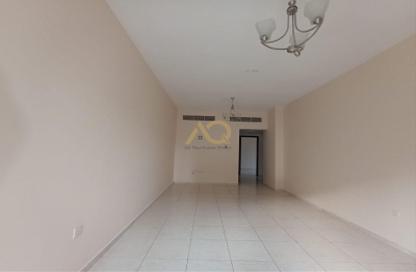 Apartment - 3 Bedrooms - 3 Bathrooms for rent in Al Hafeet Tower 6 - Al Nahda - Sharjah