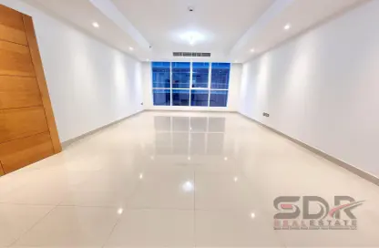 Apartment - 3 Bedrooms - 4 Bathrooms for rent in Sheikha Salama Tower - Khalidiya Street - Al Khalidiya - Abu Dhabi