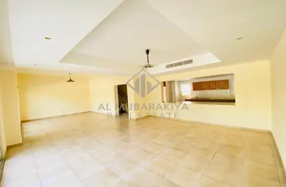 Townhouse - 3 Bedrooms - 3 Bathrooms for rent in The Townhouses at Al Hamra Village - Al Hamra Village - Ras Al Khaimah