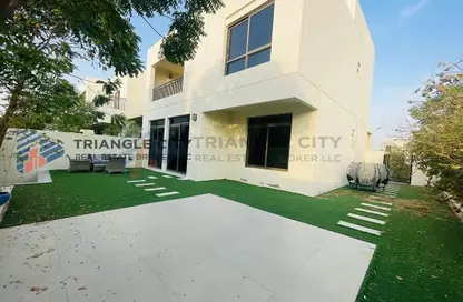 Townhouse - 4 Bedrooms - 5 Bathrooms for rent in Noor Townhouses - Town Square - Dubai