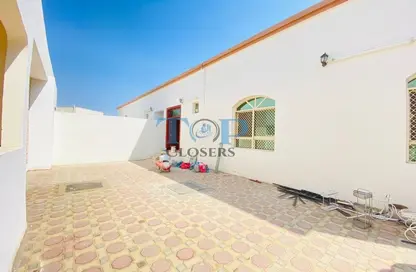 Villa - 2 Bedrooms - 2 Bathrooms for rent in Al Zaafaran - Al Khabisi - Al Ain