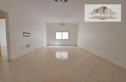 Apartment - 1 Bedroom - 2 Bathrooms for rent in Al Taawoon Tower 2 - Al Taawoon Towers - Al Khan - Sharjah