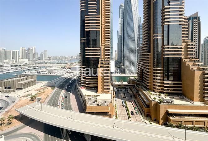 Apartment - 1 Bedroom - 2 Bathrooms for rent in Botanica Tower - Dubai Marina - Dubai