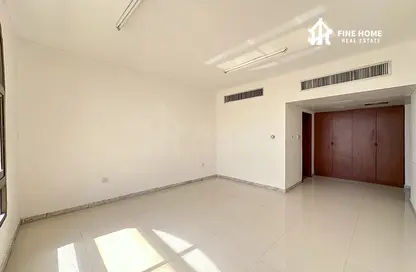 Apartment - 3 Bedrooms - 3 Bathrooms for rent in Al Manaseer - Abu Dhabi