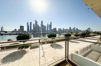 Townhouse - 3 Bedrooms - 3 Bathrooms for sale in Marina Vista - EMAAR Beachfront - Dubai Harbour - Dubai