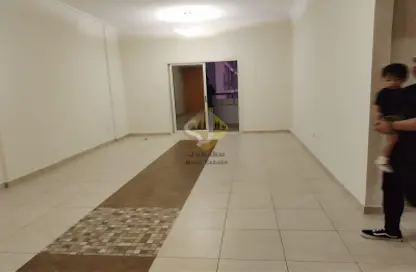 Apartment - 2 Bedrooms - 3 Bathrooms for rent in Al Muraqqabat - Deira - Dubai