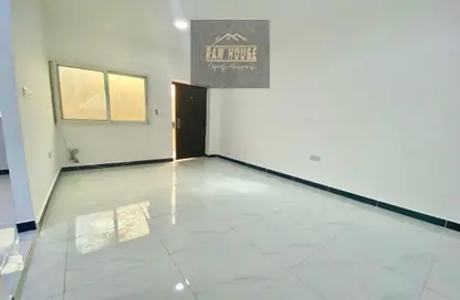 Apartment - 1 Bathroom for rent in Al Mushrif - Abu Dhabi