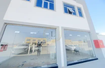 Show Room - Studio - 2 Bathrooms for rent in Wadi AL AIN 1 - Al Noud - Al Ain