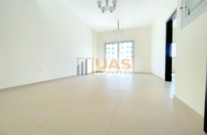 شقة - غرفة نوم - 2 حمامات للايجار في مسكن باترسي - الجداف - دبي
