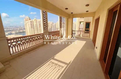 Apartment - 3 Bedrooms - 5 Bathrooms for rent in Marina Residences 3 - Marina Residences - Palm Jumeirah - Dubai