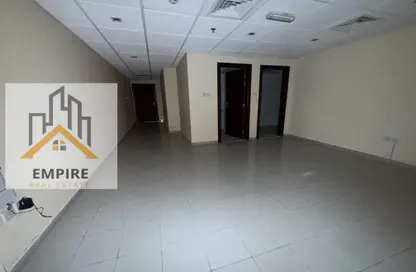 Office Space - Studio - 1 Bathroom for rent in Al Majaz Tower - Al Majaz - Sharjah