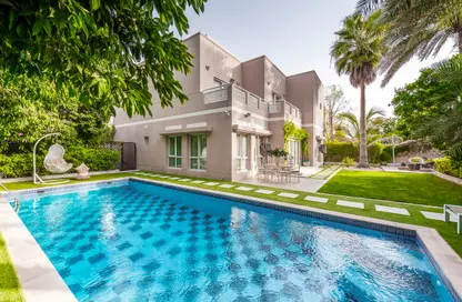 Villa - 5 Bedrooms - 4 Bathrooms for sale in Meadows 8 - Meadows - Dubai