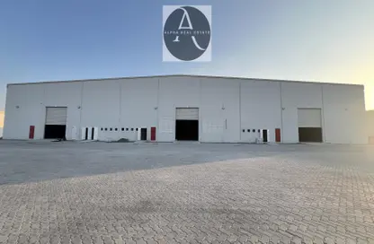 Warehouse - Studio - 1 Bathroom for rent in Al Sajaa - Sharjah