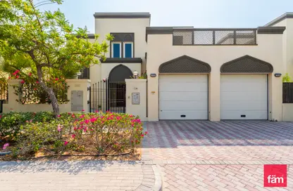 Villa - 3 Bedrooms - 5 Bathrooms for rent in Regional - Jumeirah Park - Dubai