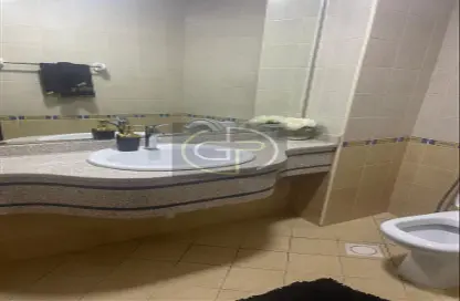 Apartment - 3 Bedrooms - 4 Bathrooms for sale in Corniche Tower - Ajman Corniche Road - Ajman