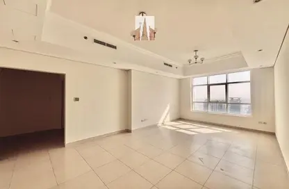 Apartment - 3 Bedrooms - 3 Bathrooms for rent in Al Mamzar - Sharjah - Sharjah