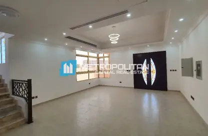 Villa - 5 Bedrooms - 7 Bathrooms for sale in Al Merief - Khalifa City - Abu Dhabi