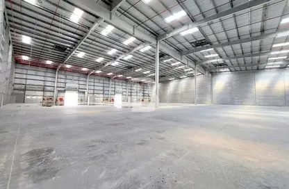 Warehouse - Studio for rent in Al Markaz Industrial Development - Al Dhafrah - Abu Dhabi