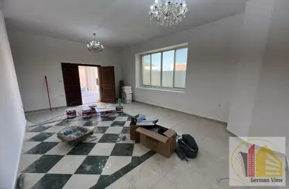 Apartment - 1 Bedroom - 1 Bathroom for rent in Between Two Bridges - Abu Dhabi