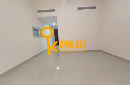 Apartment - Studio - 1 Bathroom for rent in Al Karama - Dubai