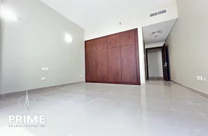 Apartment - 2 Bedrooms - 3 Bathrooms for rent in Hadbat Al Zafranah - Muroor Area - Abu Dhabi