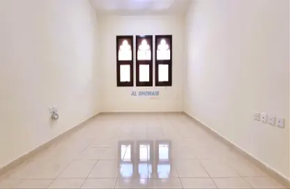 Apartment - 1 Bathroom for rent in Al Mussalla - Al Souk Al Kabeer - Bur Dubai - Dubai