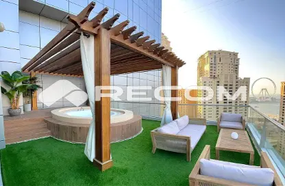 Apartment - 2 Bedrooms - 2 Bathrooms for sale in The Point - Dubai Marina - Dubai