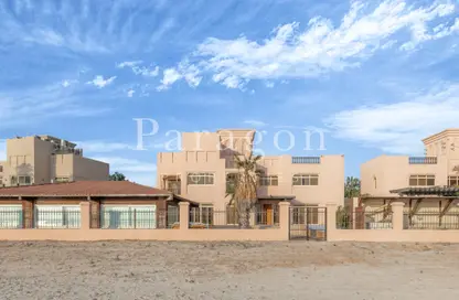 Villa - 5 Bedrooms - 7 Bathrooms for sale in Al Hamra Village Villas - Al Hamra Village - Ras Al Khaimah