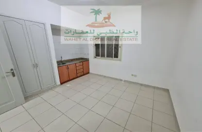 Apartment - 1 Bathroom for rent in Al Majaz 1 - Al Majaz - Sharjah