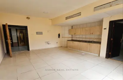 Apartment - 1 Bathroom for rent in Sarab Tower - Al Khan - Sharjah