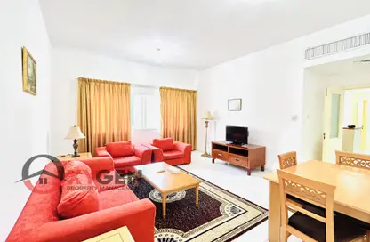 Apartment - 2 Bedrooms - 3 Bathrooms for rent in Al Neem Tower - Khalifa Street - Abu Dhabi