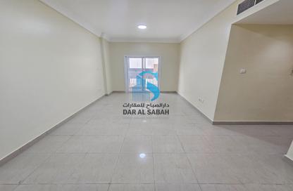 Apartment - 2 Bedrooms - 2 Bathrooms for rent in Al Nahda Complex - Al Nahda - Sharjah