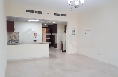 Apartment - Studio - 1 Bathroom for rent in Safeer Tower 2 - Safeer Towers - Business Bay - Dubai