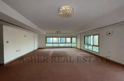 Apartment - 4 Bedrooms - 5 Bathrooms for rent in Al Ferasa Tower - Al Majaz 1 - Al Majaz - Sharjah