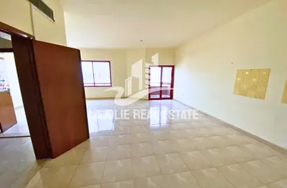 Apartment - 3 Bedrooms - 3 Bathrooms for rent in Airport Road - Abu Dhabi